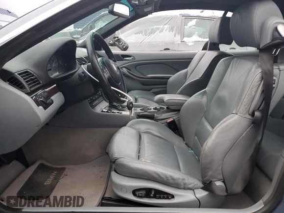 2004 BMW 3 Series 325Ci with VIN WBABW33434PL33813, listed as a Copart auction lot 85084584 with 104,742 mi miles and Clean Title. Bid and sale history available at carsss.com. Image 7.