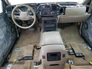 2005 GMC Yukon Denali z VIN 1GKEK63U25J187670, wystawiony jako Copart lot #51669995 z przebiegiem Nie podano mil oraz Nie do naprawy • Non repairable. Historia ofert i sprzedaży dostępna na DreamBid. Obrazek 8.