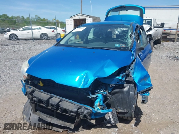 2013 Ford Focus SE with VIN 1FADP3K27DL174185, listed as a IAAI auction lot 42137859 with 89,688 mi miles and . Bid and sale history available at carsss.com. Image 6.