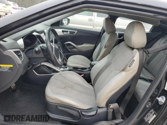 2012 Hyundai Veloster w/Red Int with VIN KMHTC6AD2CU058130, listed as a Copart auction lot 86747414 with 162,982 mi miles and Clean title. Bid and sale history available at DreamBid. Image 7.