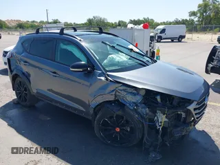 2017 Hyundai Tucson Sport z VIN KM8J33A20HU504559, wystawiony jako IAAI lot #42003765 z przebiegiem 139 767 mil mil oraz . Historia ofert i sprzedaży dostępna na DreamBid. Obrazek 1.
