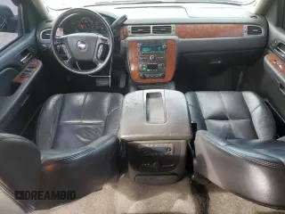 2008 Chevrolet Suburban LT w/3LT with VIN 3GNFK16398G194554, listed as a Copart auction lot 79821194 with 300,889 mi miles and Salvage Title. Bid and sale history available at carsss.com. Image 8.