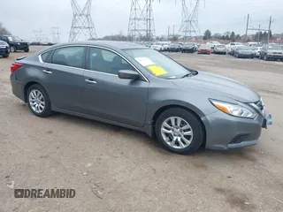 2017 Nissan Altima SV with VIN 1N4AL3AP5HC477001, listed as a IAAI auction lot 41737137 with 87,894 mi miles and . Bid and sale history available at carsss.com. Image 1.