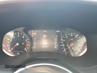 2024 Jeep Compass Trailhawk z VIN 3C4NJDDN8RT145058, wystawiony jako Copart lot #64108975 z przebiegiem 28 737 mil mil oraz Czysty tytuł • Clean title. Historia ofert i sprzedaży dostępna na DreamBid. Obrazek 9.