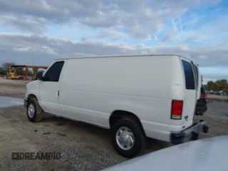 2013 Ford Econoline Cargo Commercial z VIN 1FTNE2EW5DDA45871, wystawiony jako IAAI lot #41422563 z przebiegiem 179 911 mil mil oraz . Historia ofert i sprzedaży dostępna na DreamBid. Obrazek 3.