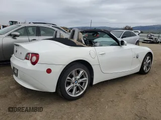2005 BMW Z4 3.0i with VIN 4USBT53505LU10933, listed as a Copart auction lot 46061395 with 86,328 mi miles and Salvage title. Bid and sale history available at DreamBid. Image 3.