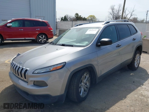 2015 Jeep Cherokee Sport with VIN 1C4PJLAB2FW696010, listed as a IAAI auction lot 42032956 with 88,323 mi miles. Bid and sale history available at carsss.com. Image 17.