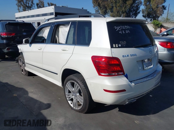 2014 Mercedes-Benz GLK 350 with VIN WDCGG5HB6EG191297, listed as a IAAI auction lot 41976369 with 79,817 mi miles and . Bid and sale history available at carsss.com. Image 3.