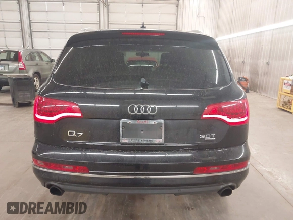 2015 Audi Q7 Premium с VIN WA1CGAFE1FD001624, выставлен на аукционе IAAI как лот 42385107 с пробегом 102 360 миль миль и . История ставок и продаж доступна на DreamBid. Изображение 17.