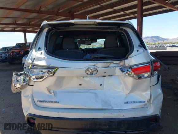 2015 Toyota Highlander Limited with VIN 5TDDKRFH5FS140709, listed as a IAAI auction lot 42152762 with 263,053 mi miles and . Bid and sale history available at DreamBid. Image 17.