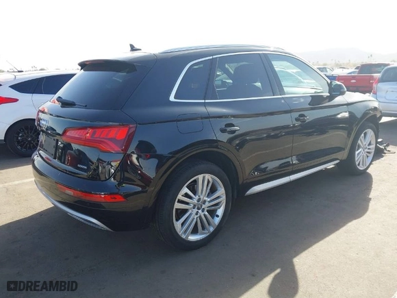 2019 Audi Q5 Premium Plus with VIN WA1BNAFYXK2084424, listed as a IAAI auction lot 41253535 with 62,484 mi miles. Bid and sale history available at carsss.com. Image 4.