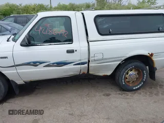 2001 Ford Ranger XL z VIN 1FTYR10D01PB33657, wystawiony jako IAAI lot #42186492 z przebiegiem 144 336 mil mil oraz . Historia ofert i sprzedaży dostępna na DreamBid. Obrazek 6.