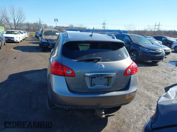 2015 Nissan Rogue S with VIN JN8AS5MVXFW770931, listed as a IAAI auction lot 41575344 with 160,556 mi miles and . Bid and sale history available at DreamBid. Image 15.