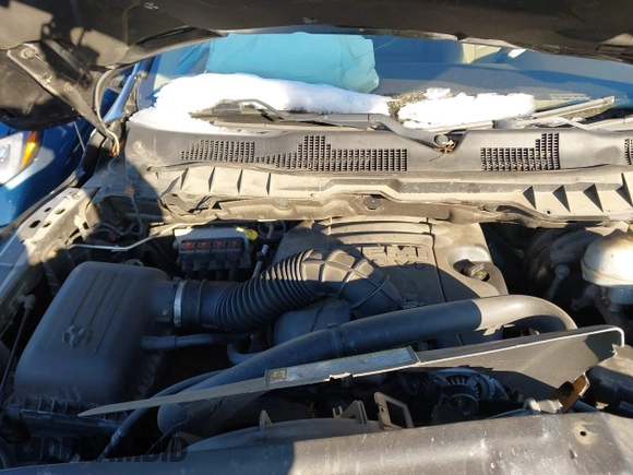 2009 Dodge 1500 SLT with VIN 1D3HV13T09J505020, listed as a IAAI auction lot 41328108 with 177,778 mi miles and . Bid and sale history available at DreamBid. Image 10.