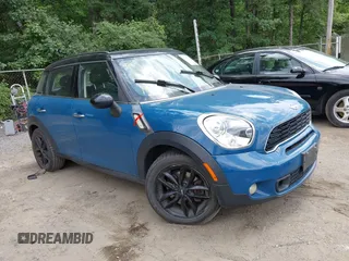 2012 MINI Countryman S z VIN WMWZC3C51CWL81251, wystawiony jako IAAI lot #42452794 z przebiegiem 113 865 mil mil oraz . Historia ofert i sprzedaży dostępna na DreamBid. Obrazek 1.