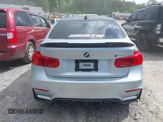 2018 BMW M3 z VIN WBS8M9C55J5J78602, wystawiony jako IAAI lot #42116904 z przebiegiem 75 846 mil mil oraz . Historia ofert i sprzedaży dostępna na DreamBid. Obrazek 16.