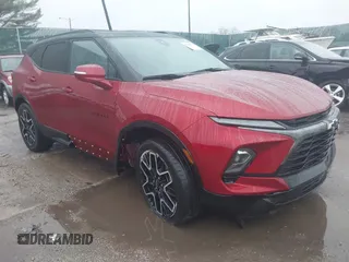 2023 Chevrolet Blazer RS z VIN 3GNKBKRS4PS213093, wystawiony jako IAAI lot #41111731 z przebiegiem 16 435 mil mil oraz . Historia ofert i sprzedaży dostępna na DreamBid. Obrazek 1.