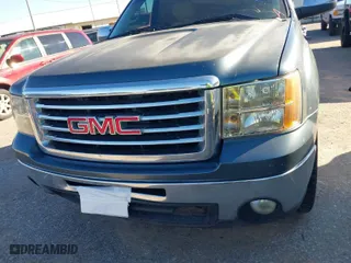 2011 GMC Sierra 1500 SLE with VIN 3GTP1VE02BG290967, listed as a IAAI auction lot 41255905 with 225,609 mi miles. Bid and sale history available at carsss.com. Image 12.