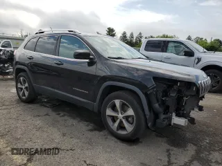 2019 Jeep Cherokee Limited with VIN 1C4PJMDN7KD142611, listed as a Copart auction lot 62733195 with 87,616 mi miles and Salvage title. Bid and sale history available at DreamBid. Image 4.