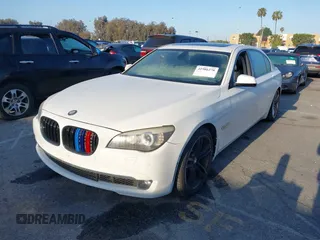 2010 BMW 7 Series 750Li с VIN WBAKB8C58ACY63604, выставлен на аукционе IAAI как лот 41986270 с пробегом 131 865 миль миль и . История ставок и продаж доступна на DreamBid. Изображение 2.