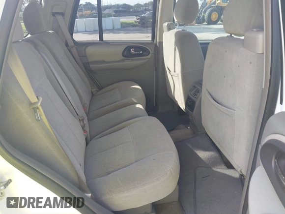 2005 Chevrolet TrailBlazer LT with VIN 1GNDT13S052380505, listed as a IAAI auction lot 40809454 with 139,395 mi miles and . Bid and sale history available at DreamBid. Image 8.