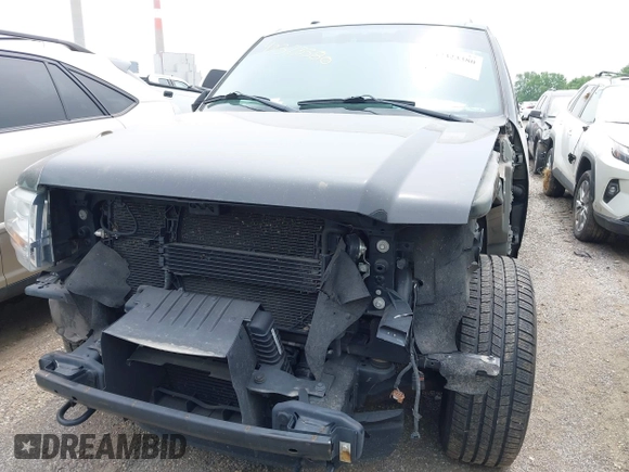 2015 Ford Expedition Max Limited с VIN 1FMJK2AT8FEF06363, выставлен на аукционе IAAI как лот 42323380 с пробегом 162 280 миль миль и . История ставок и продаж доступна на DreamBid. Изображение 13.