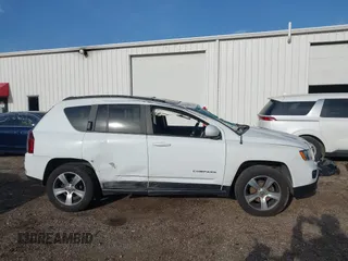 2017 Jeep Compass High Altitude with VIN 1C4NJDEB4HD192984, listed as a IAAI auction lot 41944213 with 128,437 mi miles. Bid and sale history available at carsss.com. Image 13.