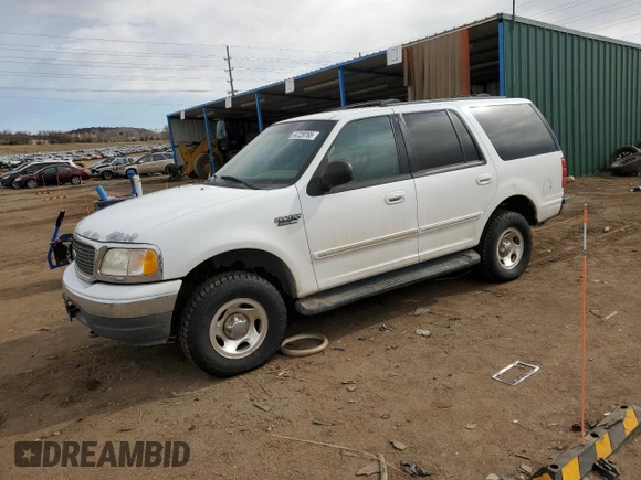 2000 Ford Expedition XLT with VIN 1FMRU1660YLB29813, listed as a Copart auction lot 44729765 with 258,224 mi miles and Salvage Title. Bid and sale history available at DreamBid. Image 1.