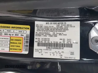 2016 Lincoln MKZ Hybrid with VIN 3LN6L2LUXGR628147, listed as a IAAI auction lot 41815863 with 97,961 mi miles. Bid and sale history available at carsss.com. Image 9.