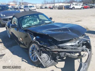 2003 BMW Z4 2.5i with VIN 4USBT33483LR62138, listed as a IAAI auction lot 41430733 with 1 mi miles. Bid and sale history available at carsss.com. Image 1.