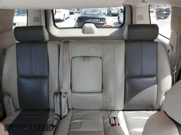 2007 Chevrolet Tahoe LT z VIN 1GNFC13017R167256, wystawiony jako Copart lot #60979675 z przebiegiem 192 372 mil mil oraz Czysty tytuł • Clean title. Historia ofert i sprzedaży dostępna na DreamBid. Obrazek 10.