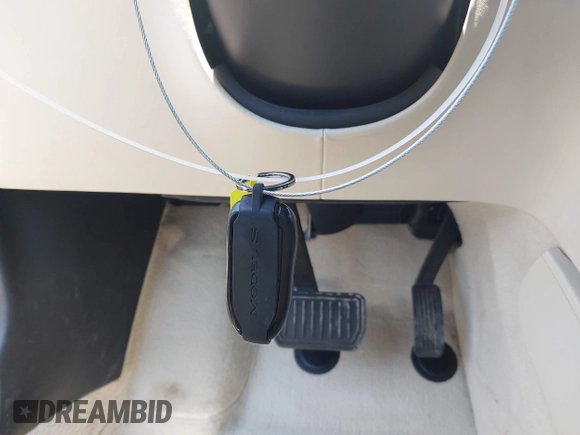 2017 Tesla Model S 100D with VIN 5YJSA1E20HF232570, listed as a IAAI auction lot 42037409 with 68,957 mi miles and . Bid and sale history available at DreamBid. Image 11.