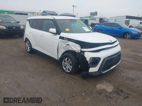 2020 Kia Soul S with VIN KNDJ23AU7L7709330, listed as a IAAI auction lot 41598480 with 29,697 mi miles. Bid and sale history available at carsss.com. Image 1.