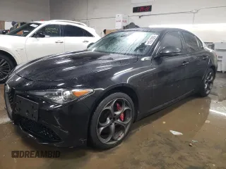 2019 Alfa Romeo Giulia Ti z VIN ZARFANBN7K7608174, wystawiony jako Copart lot #85051934 z przebiegiem 50 824 mil mil oraz Szkoda całkowita • Salvage title. Historia ofert i sprzedaży dostępna na DreamBid. Obrazek 1.