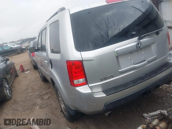 2010 Honda Pilot EX with VIN 5FNYF3H4XAB012959, listed as a IAAI auction lot 41426178 with 231,147 mi miles and . Bid and sale history available at carsss.com. Image 3.
