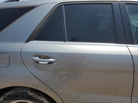 2012 Mercedes-Benz M 350 with VIN 4JGDA2EB0CA053022, listed as a Copart auction lot 54265885 with 159,300 mi miles and Clean Title. Bid and sale history available at DreamBid. Image 11.