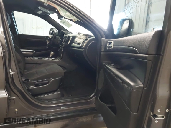 2021 Jeep Grand Cherokee Laredo X with VIN 1C4RJEAG4MC713856, listed as a IAAI auction lot 42446805 with 105,611 mi miles and . Bid and sale history available at DreamBid. Image 5.