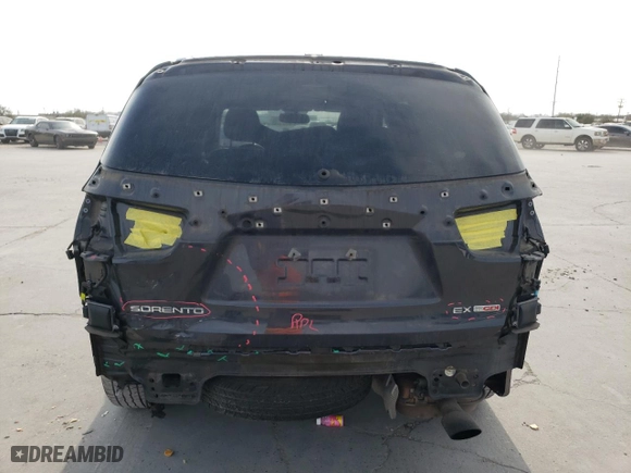 2016 Kia Sorento EX with VIN 5XYPH4A12GG135524, listed as a Copart auction lot 46369245 with 122,796 mi miles and Salvage Title. Bid and sale history available at carsss.com. Image 6.