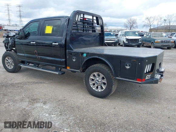 2018 Ford F-250 XL z VIN 1FT7W2BT2JEB68100, wystawiony jako IAAI lot #41974819 z przebiegiem 172 561 mil mil oraz . Historia ofert i sprzedaży dostępna na DreamBid. Obrazek 3.