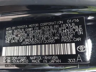 2016 Toyota Prius One z VIN JTDKDTB37G1120985, wystawiony jako IAAI lot #42030170 z przebiegiem 58 288 mil mil oraz . Historia ofert i sprzedaży dostępna na DreamBid. Obrazek 9.