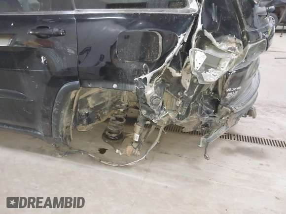2017 Jeep Grand Cherokee Laredo with VIN 1C4RJFAG2HC625111, listed as a IAAI auction lot 42044571 with 148,533 mi miles and . Bid and sale history available at DreamBid. Image 18.