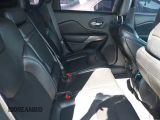 2019 Jeep Cherokee Latitude Plus с VIN 1C4PJMLX0KD233514, выставлен на аукционе IAAI как лот 41758401 с пробегом 99 035 миль миль и . История ставок и продаж доступна на DreamBid. Изображение 8.