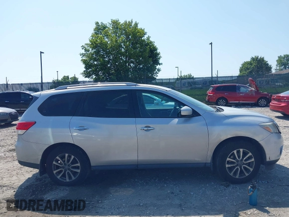 2014 Nissan Pathfinder S z VIN 5N1AR2MM6EC718091, wystawiony jako IAAI lot #42571109 z przebiegiem 72 907 mil mil oraz . Historia ofert i sprzedaży dostępna na DreamBid. Obrazek 14.