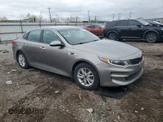 2016 Kia Optima LX z VIN 5XXGT4L3XGG104667, wystawiony jako Copart lot #53968815 z przebiegiem 82 417 mil mil oraz Szkoda całkowita • Salvage title. Historia ofert i sprzedaży dostępna na DreamBid. Obrazek 4.