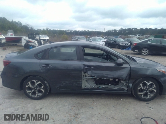 2019 Kia Forte LXS with VIN 3KPF24AD5KE132436, listed as a IAAI auction lot 41632524 with 26,005 mi miles. Bid and sale history available at carsss.com. Image 13.
