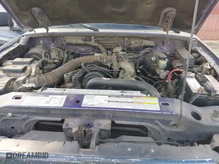 1998 Ford Ranger XL with VIN 1FTYR10C1WUB61936, listed as a IAAI auction lot 41514003 with 327,602 mi miles. Bid and sale history available at carsss.com. Image 10.