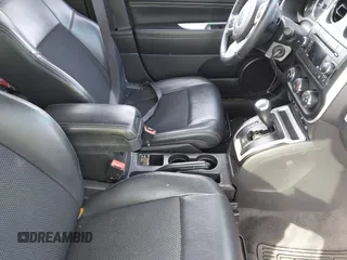 2017 Jeep Compass Latitude with VIN 1C4NJDEB6HD210255, listed as a IAAI auction lot 41643717 with 39,802 mi miles and . Bid and sale history available at DreamBid. Image 5.