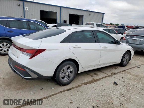 2024 Hyundai Elantra SE with VIN KMHLL4DG3RU828340, listed as a Copart auction lot 54086465 with 11,698 mi miles and Clean title. Bid and sale history available at DreamBid. Image 3.