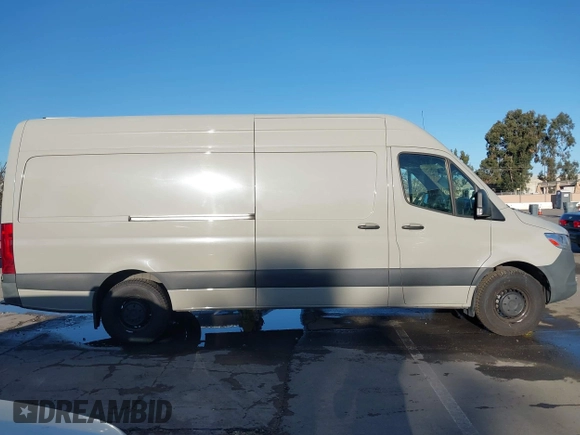 2022 Mercedes-Benz Sprinter with VIN W1Y40CHY3NT082983, listed as a IAAI auction lot 41505872 with 130,341 mi miles and . Bid and sale history available at carsss.com. Image 13.