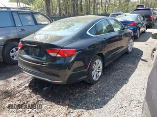 2015 Chrysler 200 Limited with VIN 1C3CCCABXFN564910, listed as a IAAI auction lot 41928479 with 171,857 mi miles. Bid and sale history available at carsss.com. Image 4.